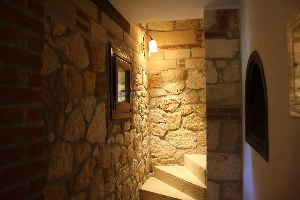 הוילה Ormília Top Stone House Sokrates בית נופש